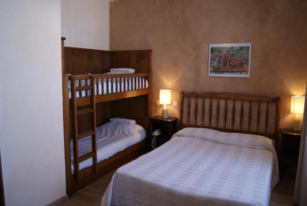 Logis Hotel De La Paix - ตูร์นุส ห้อง รูปภาพ
