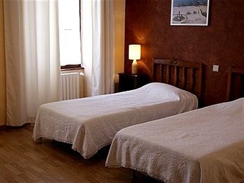 Logis Hotel De La Paix - ตูร์นุส ภายนอก รูปภาพ