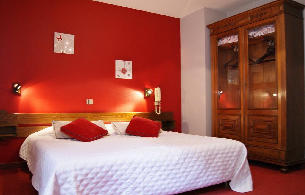Logis Hotel De La Paix - ตูร์นุส ห้อง รูปภาพ